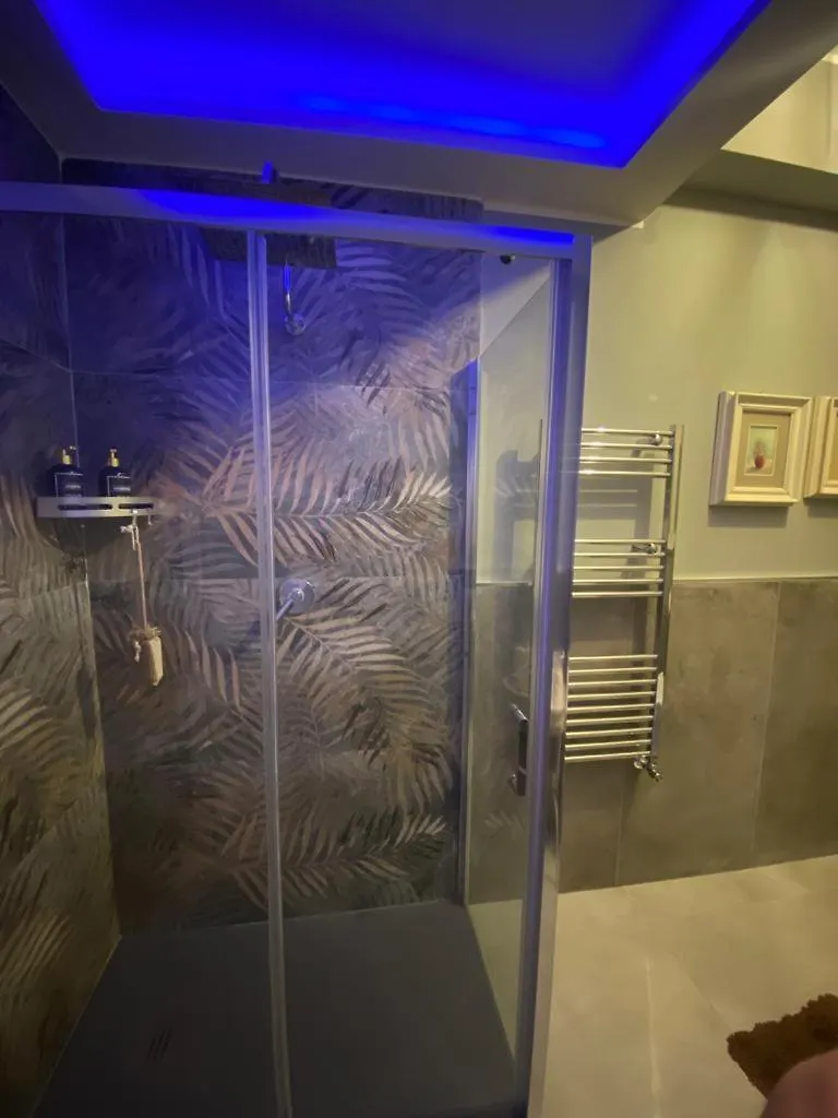 Rosa Apartament Palermo Italy